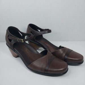 Dansko Roxy Size EU 40 US size 9.5/10 Brown Leather Mary Janes Retro Heel Shoes